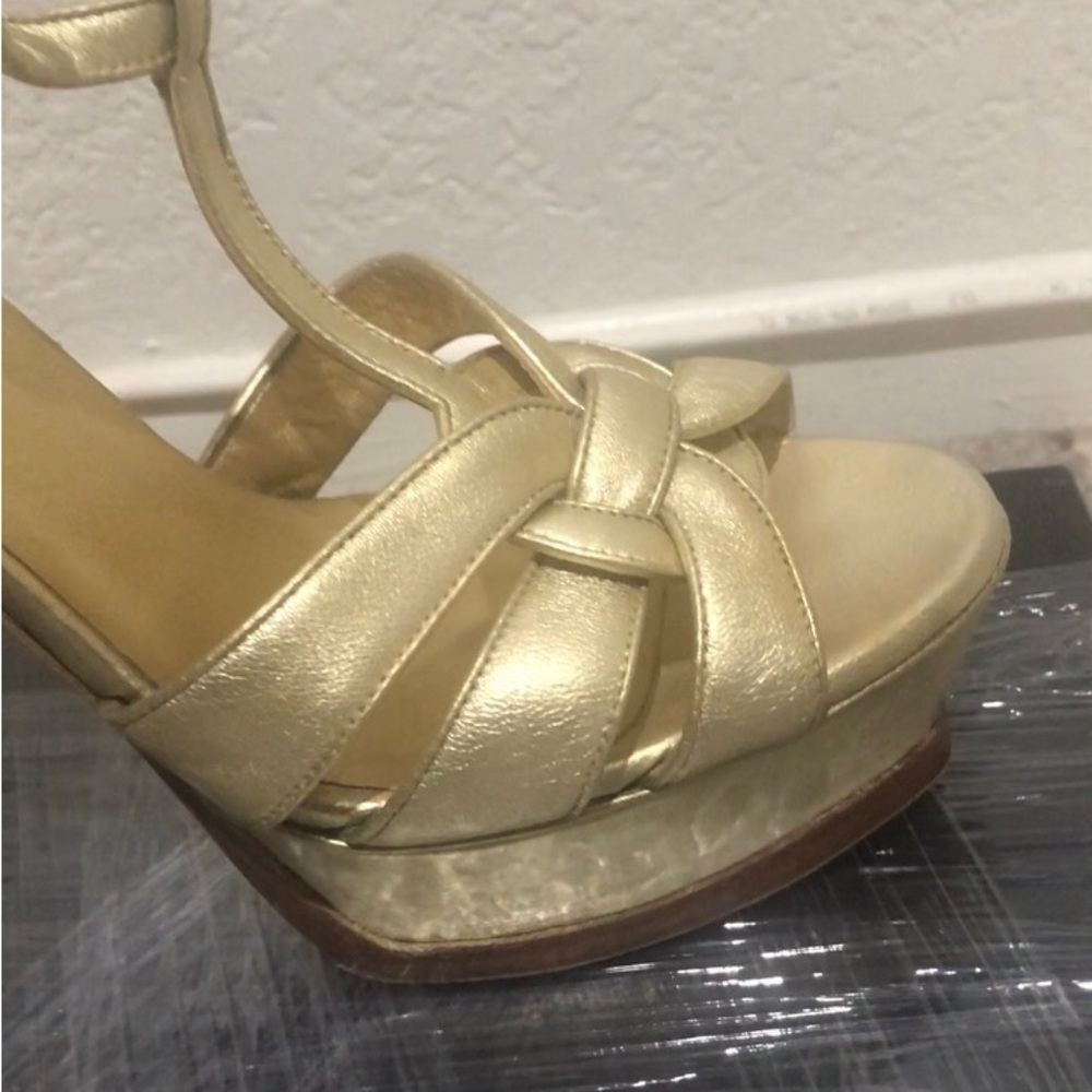 Elegant Gold Women's Platform Sandals
